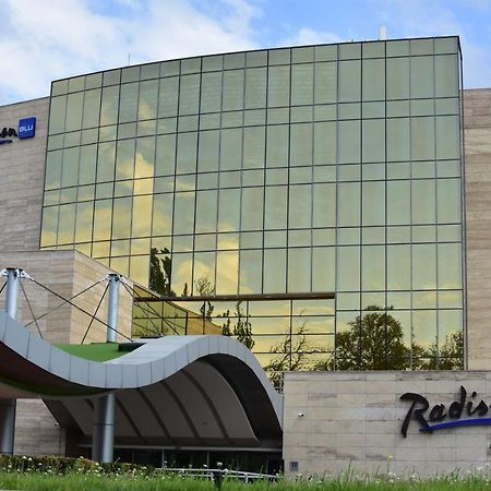 Radisson Blu Hotel エレバン エクステリア 写真 Radisson Blu Hotel, Vilnius