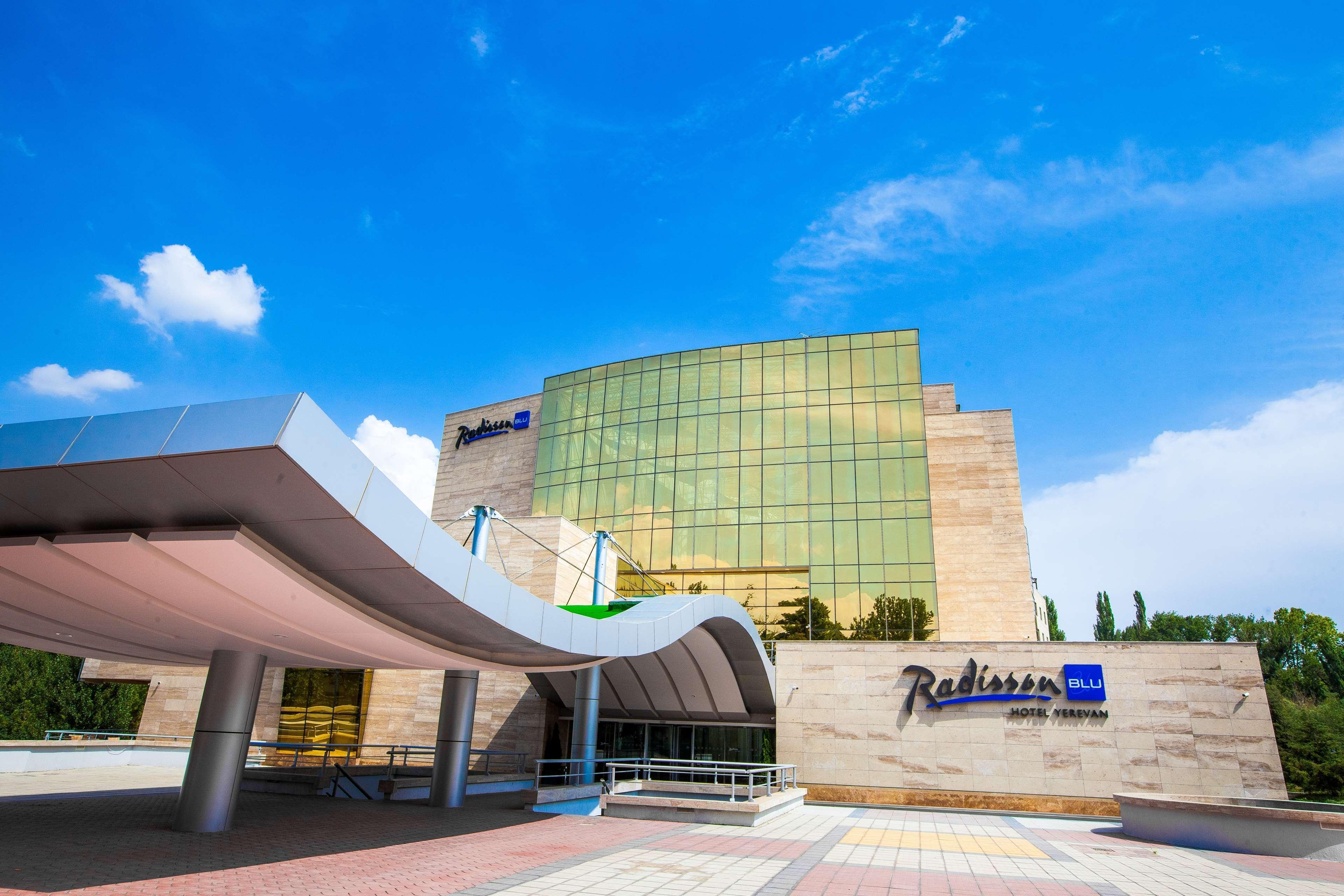 Radisson Blu Hotel エレバン エクステリア 写真 Radisson Blu Hotel, Bucharest