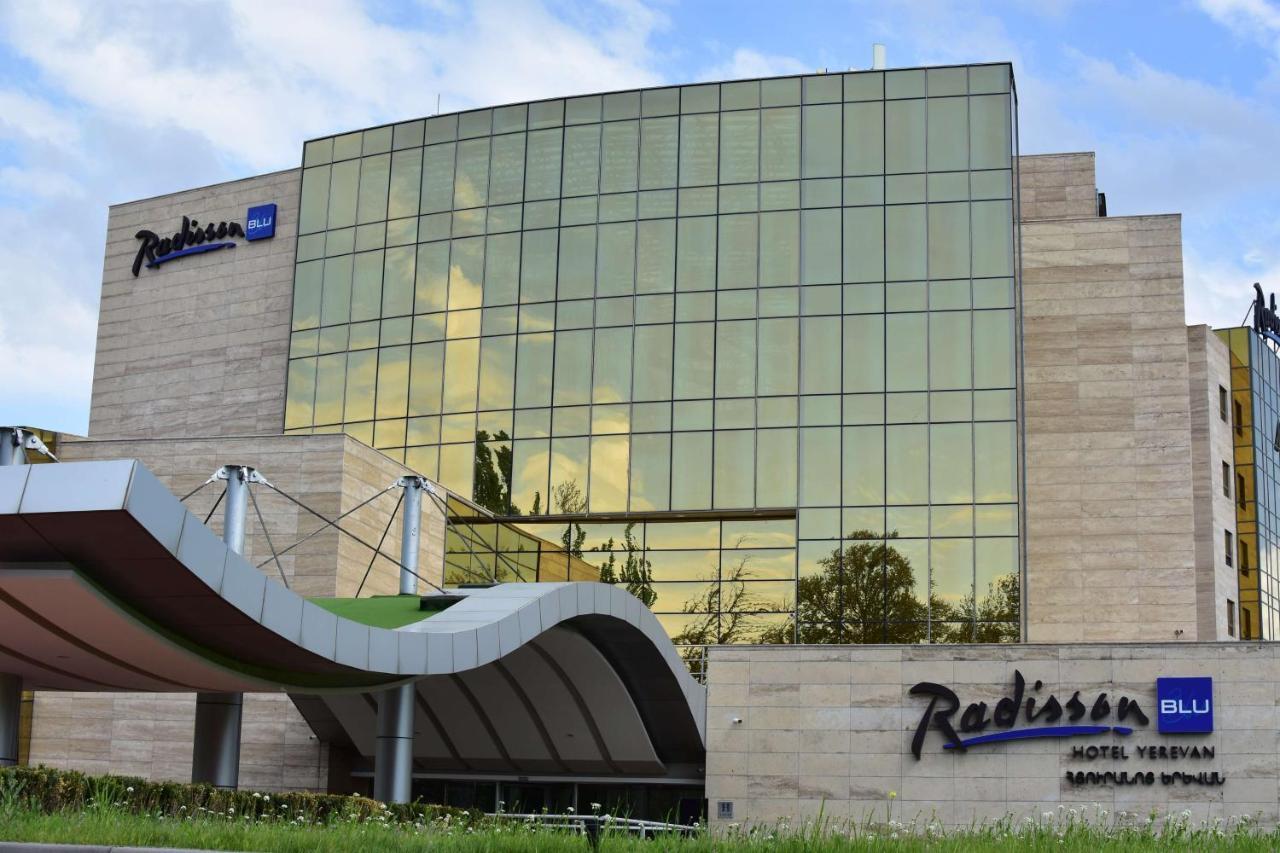 Radisson Blu Hotel エレバン エクステリア 写真 Radisson Blu Hotel, Vilnius