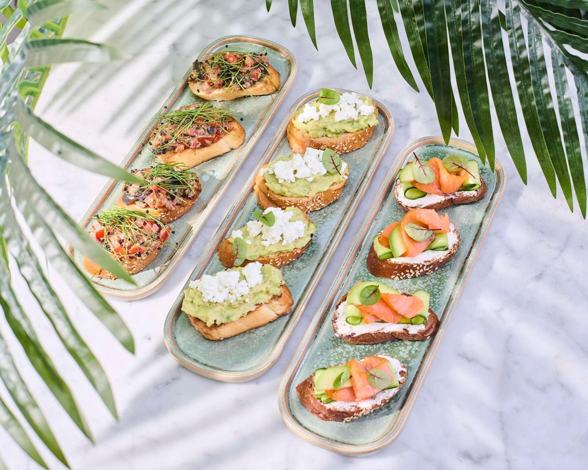 Radisson Blu Hotel エレバン エクステリア 写真 Bruschetta